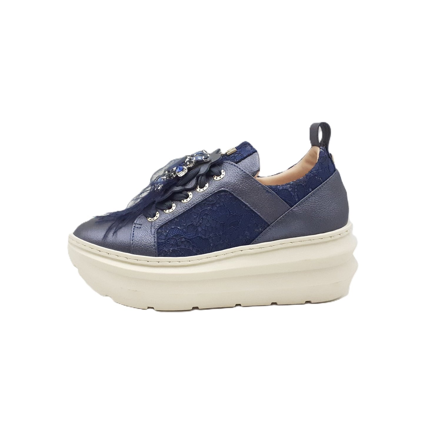 Veronica white sneakers