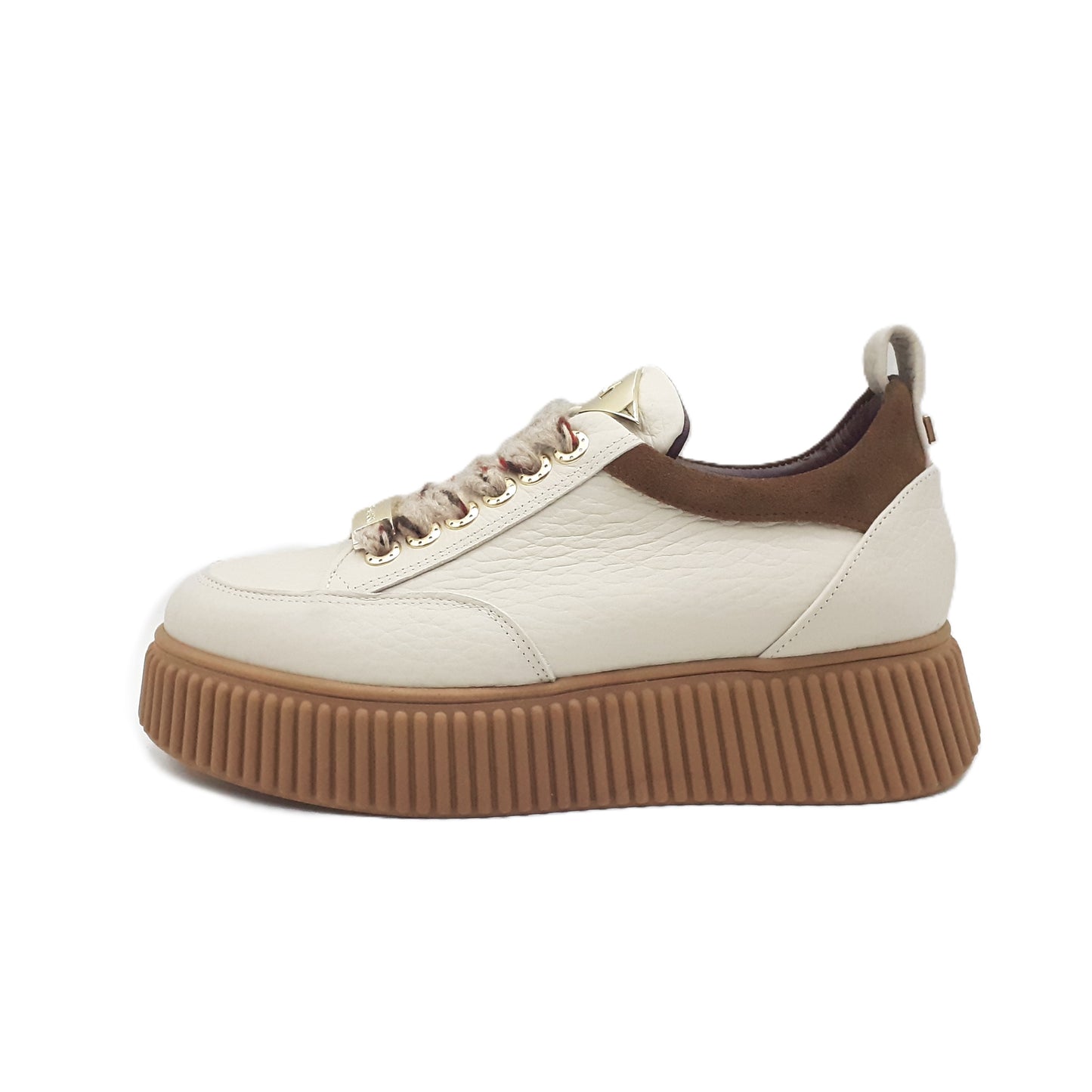 Sally 26 nude/platinum sneakers