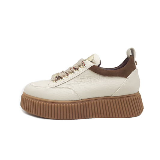Sally 26 nude/platinum sneakers