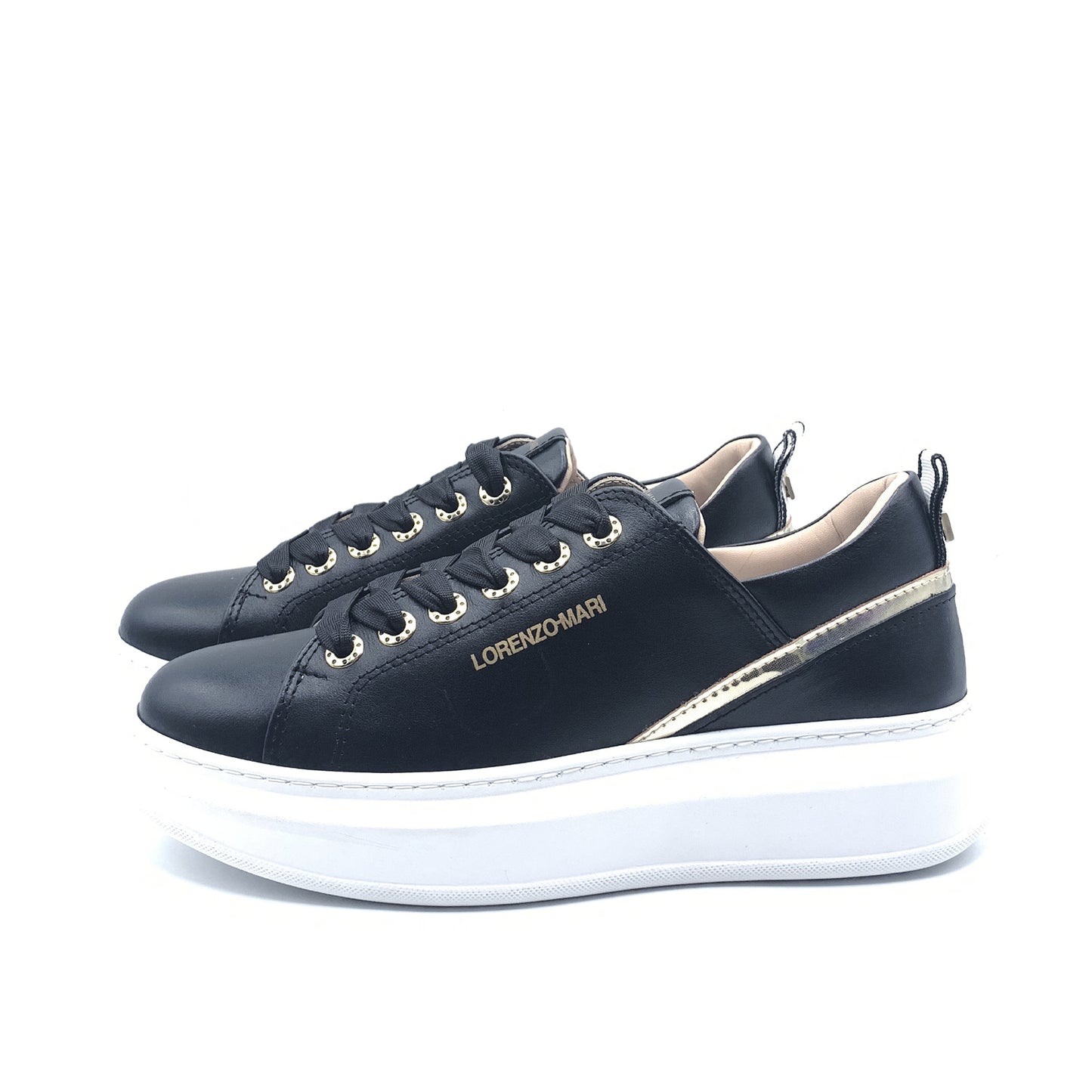 Phoenix Black Sneakers