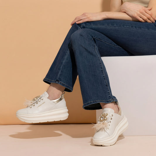 Veronica white sneakers